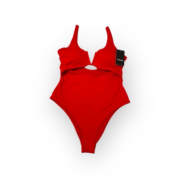 Boutique Women's Sexy Red One Piece Swimsuit NWT - Picture 4 of 5